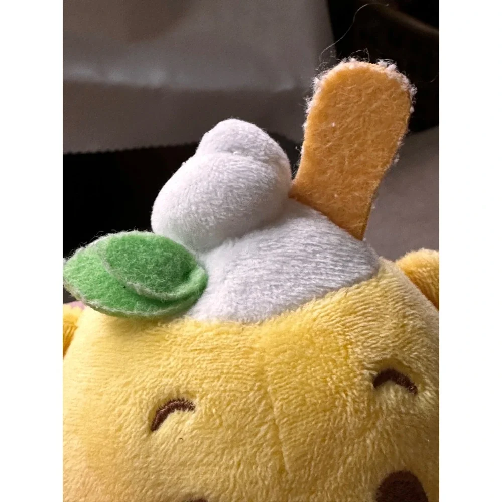Disney Munchling Winnie‎ the Pooh Lemon Mint Shaved Ice plush Target Exclusive.